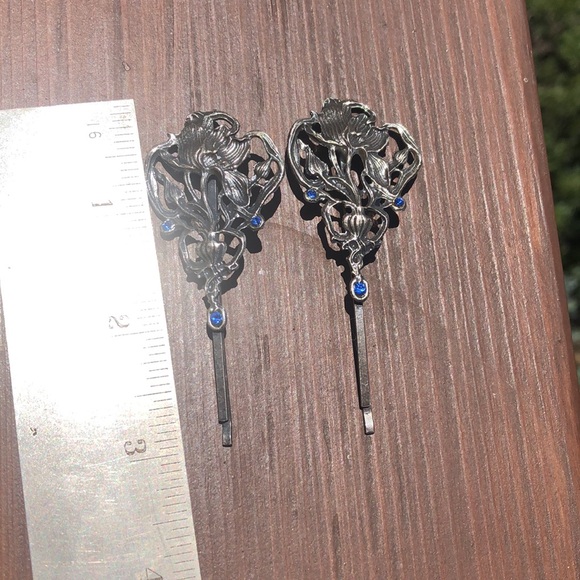 Vintage inspired hair twin pins - Picture 6 of 6